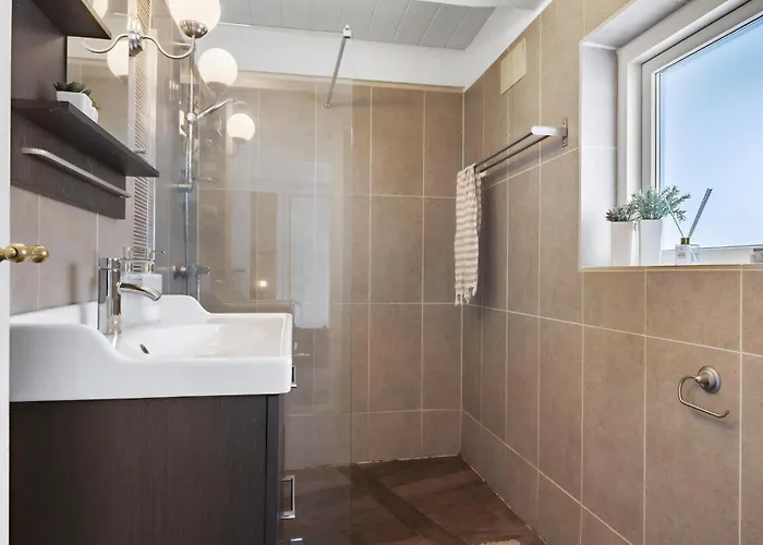 Four-bedroom With A Fireplace In Toftum (Syddanmark)