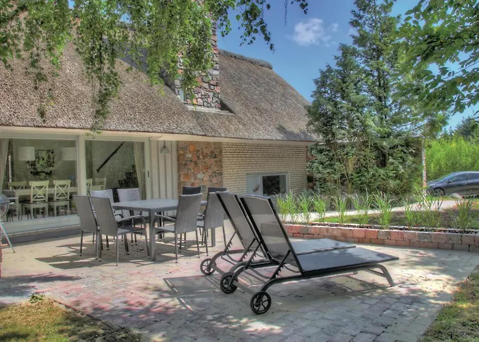 Holiday home Four-bedroom With A Fireplace In